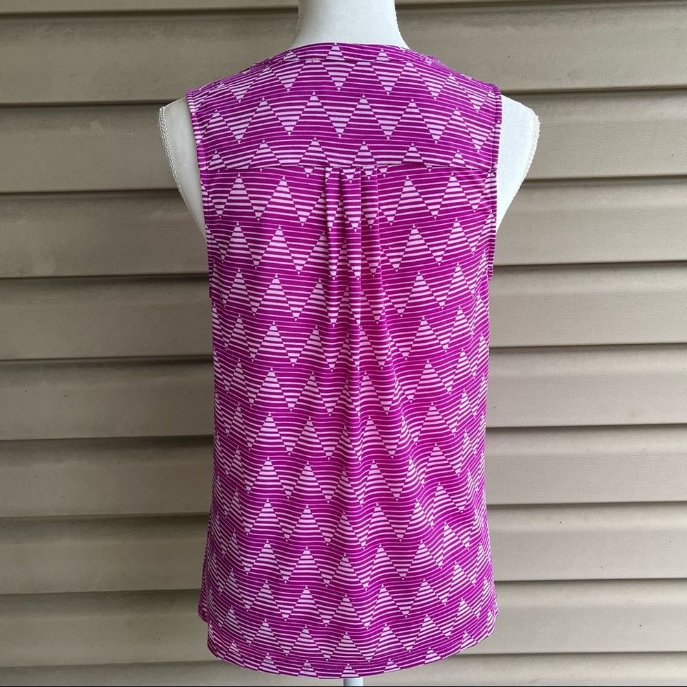•Skies are Blue• Sleeveless Split V-Neck Knit Top - Size Small - Picture 6 of 8